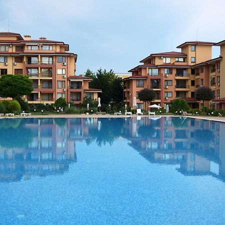 Bright Studio With Parking & Pool Sveti Vlas Extérieur photo